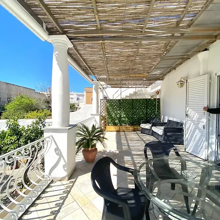 Casa Pippo 1 بيت للعطل